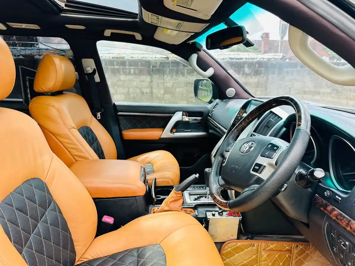 Toyota Land-Cruiser V8 200 series😲 KD QUICK SALE. Cars from 150K, 30% Deposit lipa pole pole. Hire purchase installments HP. UpTo 70% financing/finance NO CRB STATUS CHECK Trade in OK