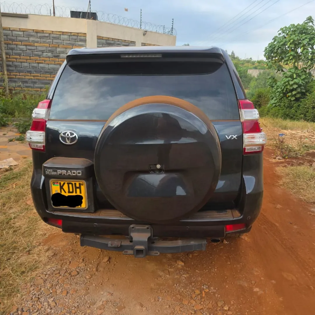 Toyota Land Cruiser Prado VX j150 diesel 😲 QUICK SALE. Cars from 150K, 30% Deposit lipa pole pole. Hire purchase installments HP. UpTo 70% financing/finance NO CRB STATUS CHECK Trade in OK