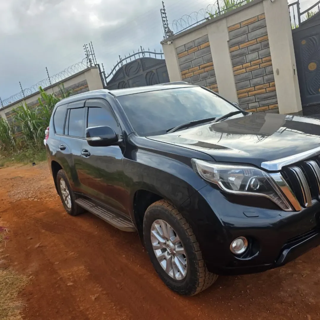 Toyota Land Cruiser Prado VX j150 diesel 😲 QUICK SALE. Cars from 150K, 30% Deposit lipa pole pole. Hire purchase installments HP. UpTo 70% financing/finance NO CRB STATUS CHECK Trade in OK