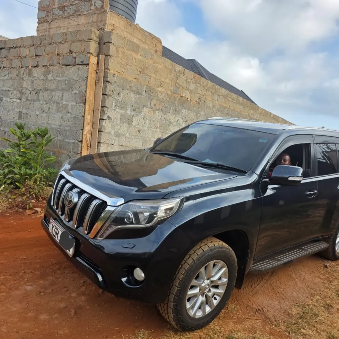 Toyota Land Cruiser Prado VX j150 diesel 😲 QUICK SALE. Cars from 150K, 30% Deposit lipa pole pole. Hire purchase installments HP. UpTo 70% financing/finance NO CRB STATUS CHECK Trade in OK