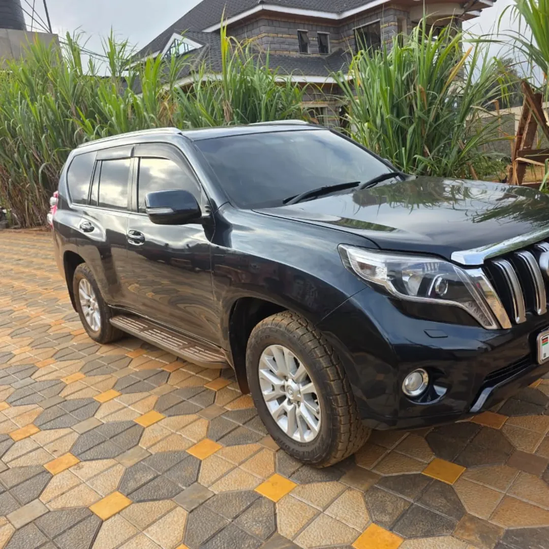 Toyota Land Cruiser Prado VX j150 diesel 😲 QUICK SALE. Cars from 150K, 30% Deposit lipa pole pole. Hire purchase installments HP. UpTo 70% financing/finance NO CRB STATUS CHECK Trade in OK