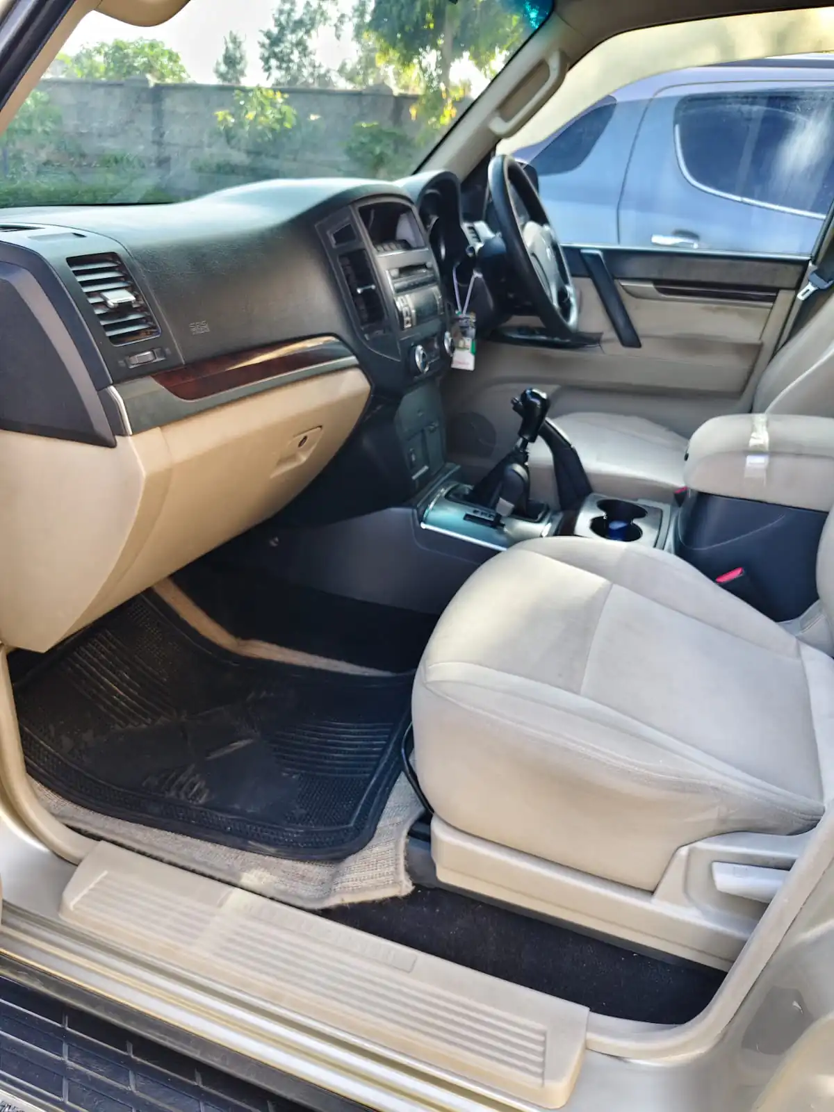 Mitsubishi Pajero 3.0 diesel New shape😲 QUICK SALE. Cars from 150K, 30% Deposit lipa pole pole. Hire purchase installments HP. UpTo 70% financing/finance NO CRB STATUS CHECK Trade in OK