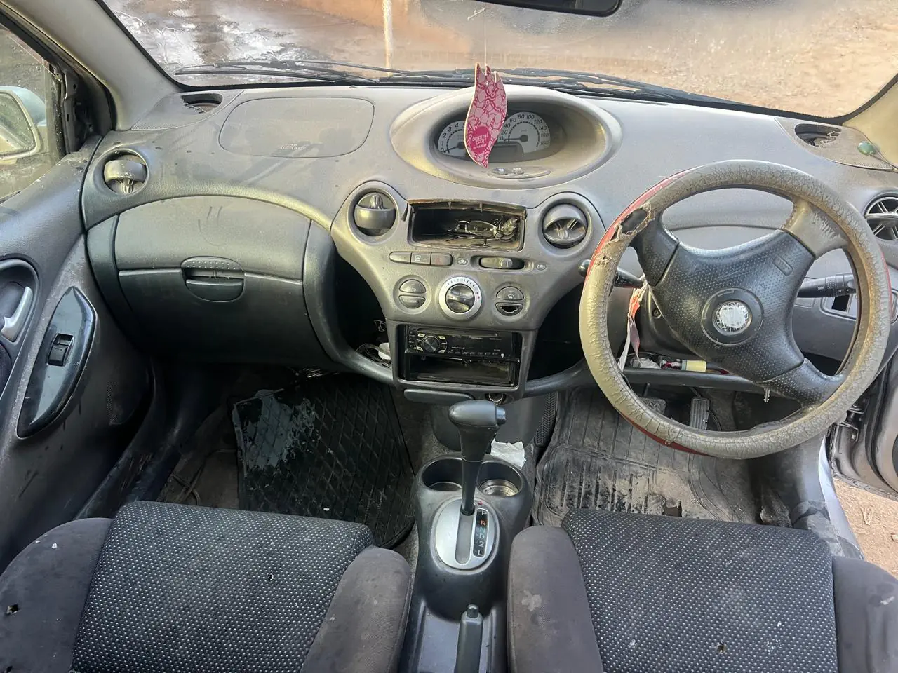 Toyota Vitz RS sports Car π² QUICK SALE. Cars from 150K, 30% Deposit lipa pole pole. Hire purchase installments HP. UpTo 70% financing/finance NO CRB STATUS CHECK Trade in OK