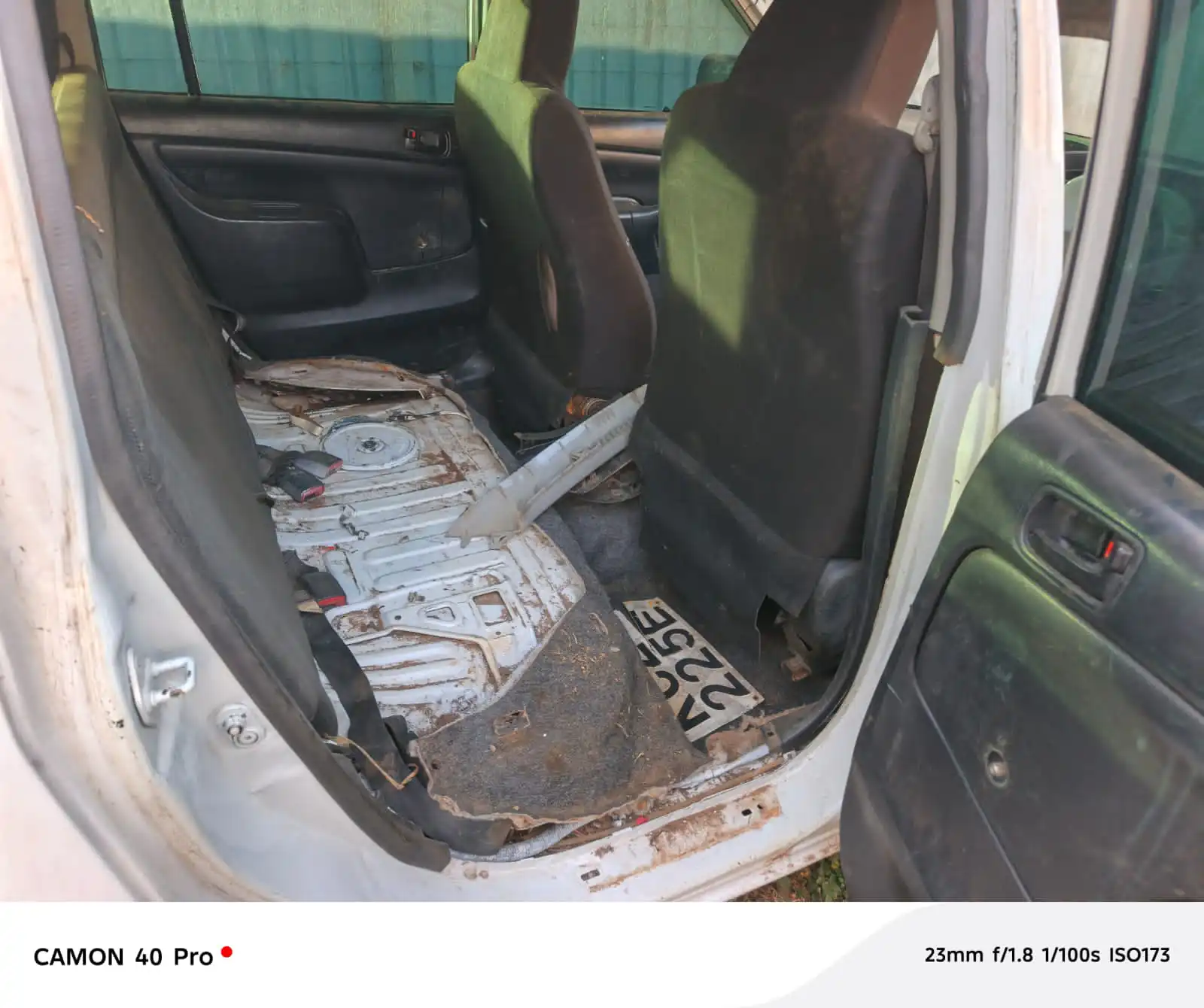 Toyota Probox New shape 300k (Needs ONLY ENGINE)😲 QUICK SALE. Cars from 150K, 30% Deposit lipa pole pole. Hire purchase installments HP. UpTo 70% financing/finance NO CRB STATUS CHECK Trade in OK