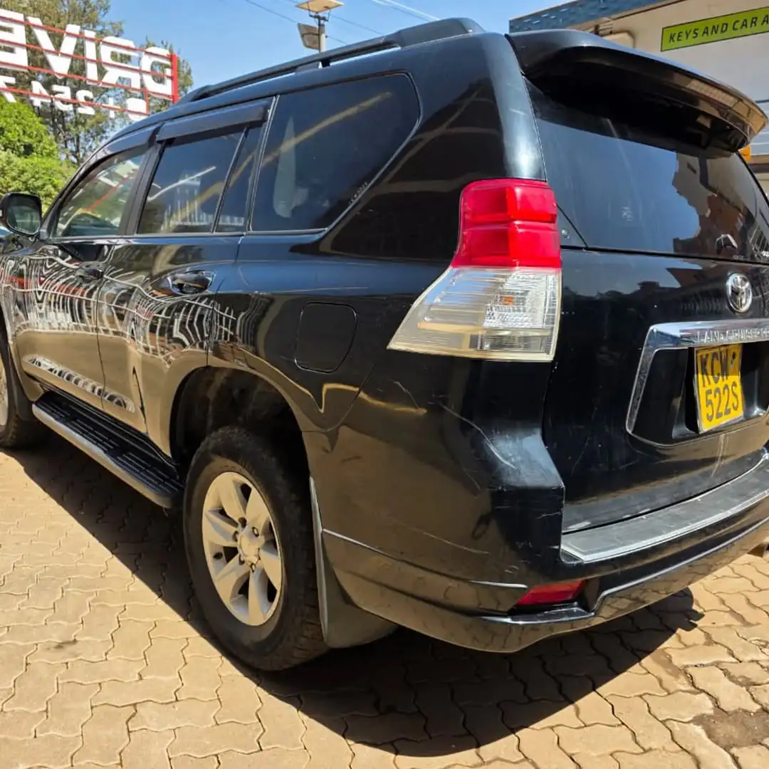 Toyota Land Cruiser Prado  j150 😲 QUICK SALE. Cars from 150K, 30% Deposit lipa pole pole. Hire purchase installments HP. UpTo 70% financing/finance NO CRB STATUS CHECK Trade in OK