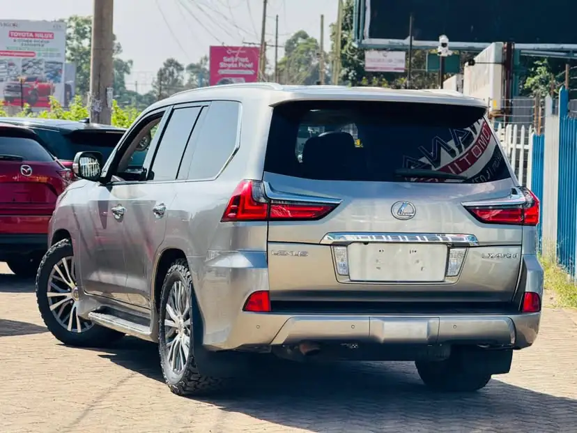 Lexus LX 450D New Arrival New shape Diesel 😲 QUICK SALE. Cars from 150K, 30% Deposit lipa pole pole. Hire purchase installments HP. UpTo 70% financing/finance NO CRB STATUS CHECK Trade in OK