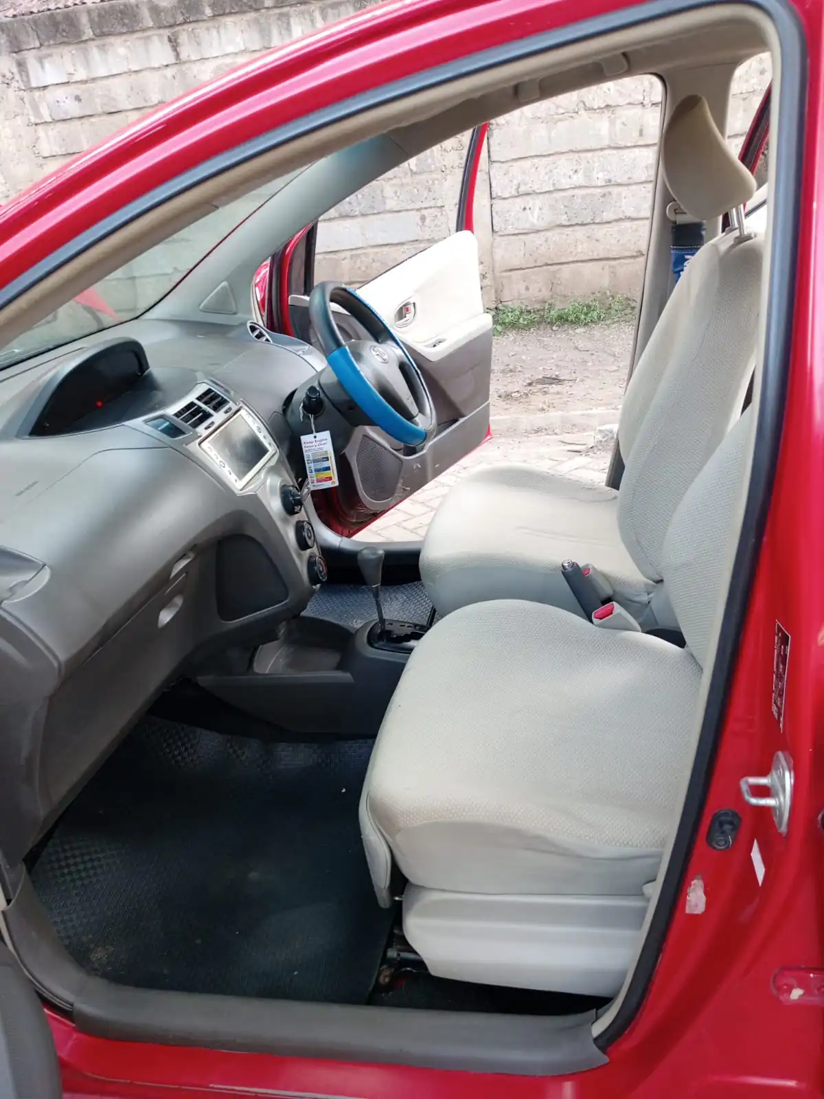 Toyota Vitz 1.3L 😲 QUICK SALE. Cars from 150K, 30% Deposit lipa pole pole. Hire purchase installments HP. UpTo 70% financing/finance NO CRB STATUS CHECK Trade in OK