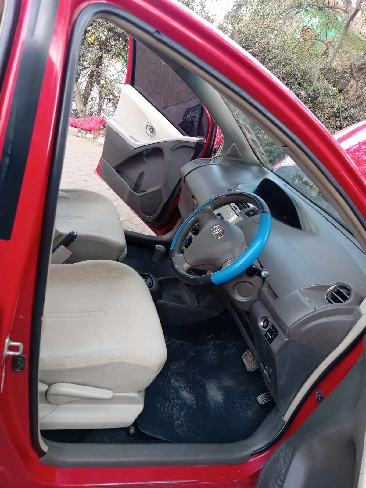 Toyota Vitz 1.3L 😲 QUICK SALE. Cars from 150K, 30% Deposit lipa pole pole. Hire purchase installments HP. UpTo 70% financing/finance NO CRB STATUS CHECK Trade in OK