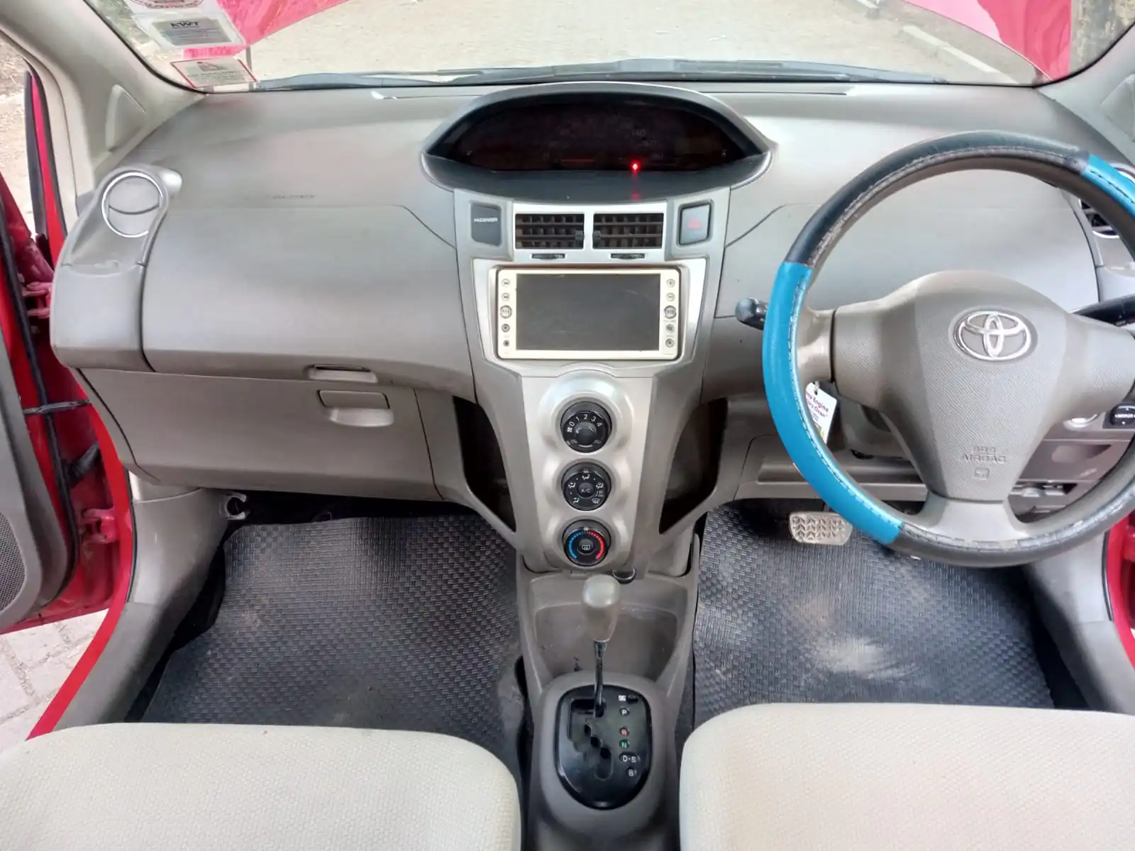 Toyota Vitz 1.3L 😲 QUICK SALE. Cars from 150K, 30% Deposit lipa pole pole. Hire purchase installments HP. UpTo 70% financing/finance NO CRB STATUS CHECK Trade in OK
