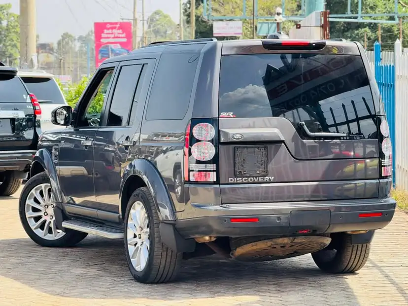 Land Rover Discovery 4😲 QUICK SALE. Cars from 150K, 30% Deposit lipa pole pole. Hire purchase installments HP. UpTo 70% financing/finance NO CRB STATUS CHECK Trade in OK