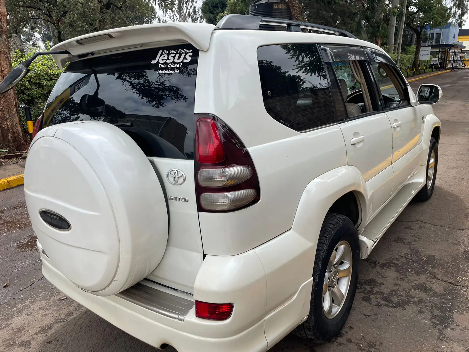 Toyota Prado J120 Landcruiser 😲 QUICK SALE. Cars from 150K, 30% Deposit lipa pole pole. Hire purchase installments HP. UpTo 70% financing/finance NO CRB STATUS CHECK Trade in OK