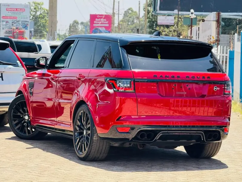 Range Rover SVR 5L supercharged Petrol New Shape New Arrival 😲 QUICK SALE. Cars from 150K, 30% Deposit lipa pole pole. Hire purchase installments HP. UpTo 70% financing/finance NO CRB STATUS CHECK Trade in OK