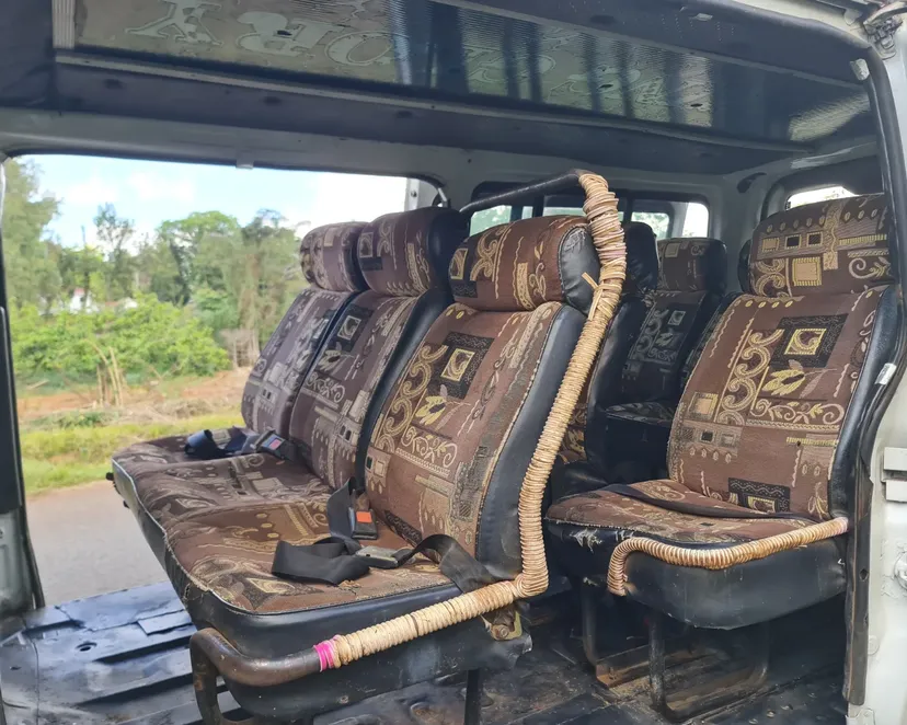 Toyota Hiace 7L DIESEL Private Van New Shape😲 QUICK SALE. Cars from 150K, 30% Deposit lipa pole pole. Hire purchase installments HP. UpTo 70% financing/finance NO CRB STATUS CHECK Trade in OK