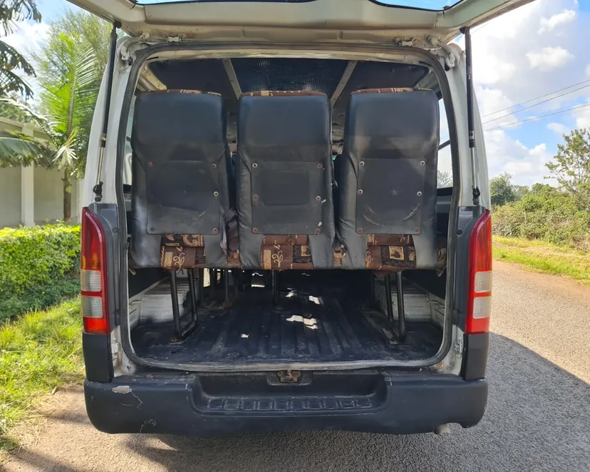 Toyota Hiace 7L DIESEL Private Van New Shape😲 QUICK SALE. Cars from 150K, 30% Deposit lipa pole pole. Hire purchase installments HP. UpTo 70% financing/finance NO CRB STATUS CHECK Trade in OK