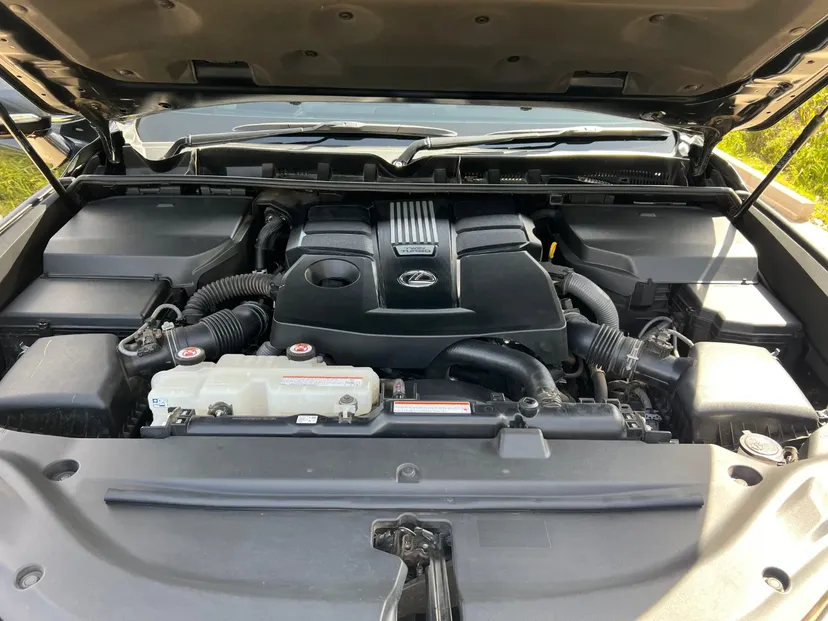 Lexus LX 600 New Arrival New Shape 😲 QUICK SALE. Cars from 150K, 30% Deposit lipa pole pole. Hire purchase installments HP. UpTo 70% financing/finance NO CRB STATUS CHECK Trade in OK