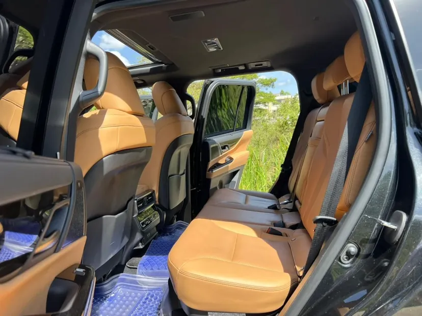 Lexus LX 600 New Arrival New Shape 😲 QUICK SALE. Cars from 150K, 30% Deposit lipa pole pole. Hire purchase installments HP. UpTo 70% financing/finance NO CRB STATUS CHECK Trade in OK