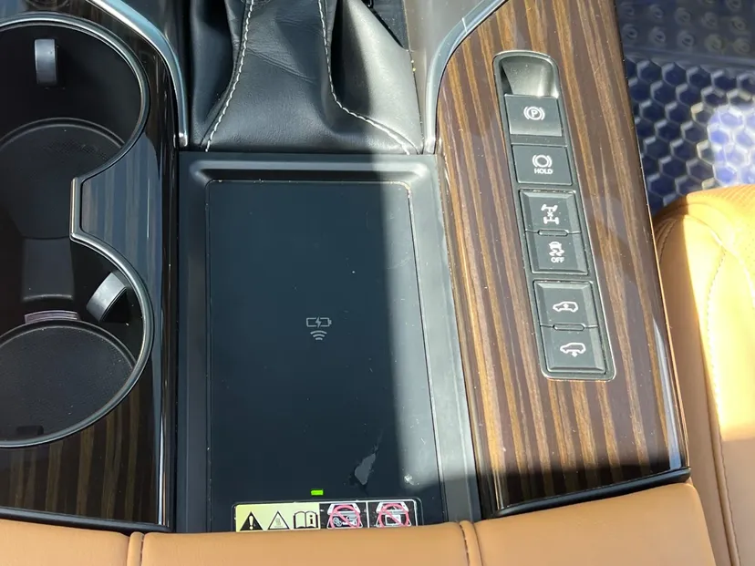 Lexus LX 600 New Arrival New Shape 😲 QUICK SALE. Cars from 150K, 30% Deposit lipa pole pole. Hire purchase installments HP. UpTo 70% financing/finance NO CRB STATUS CHECK Trade in OK