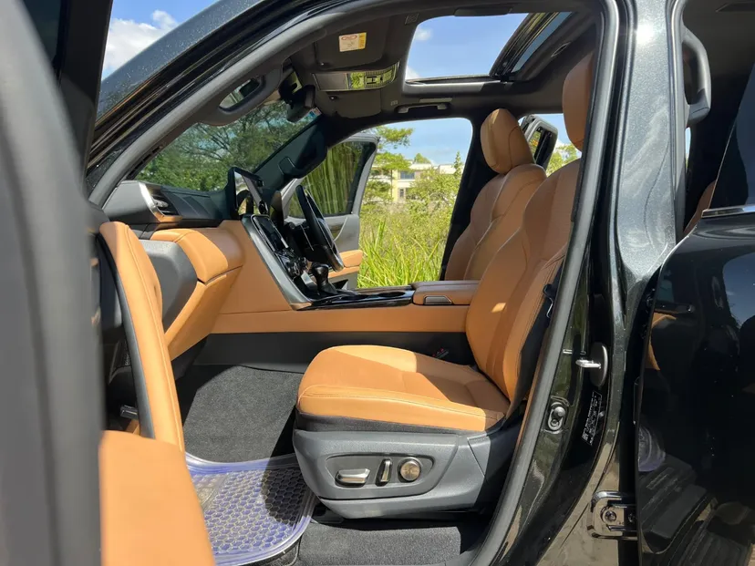 Lexus LX 600 New Arrival New Shape 😲 QUICK SALE. Cars from 150K, 30% Deposit lipa pole pole. Hire purchase installments HP. UpTo 70% financing/finance NO CRB STATUS CHECK Trade in OK