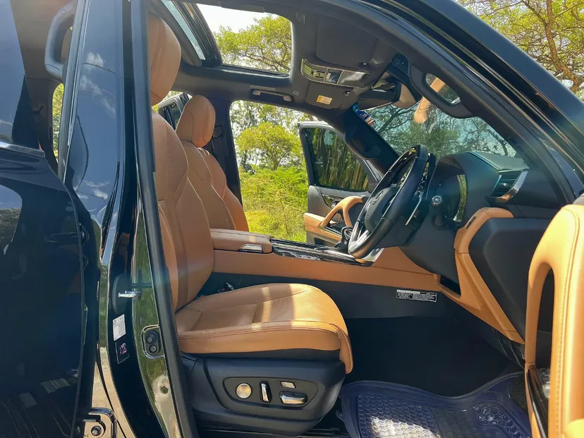 Lexus LX 600 New Arrival New Shape 😲 QUICK SALE. Cars from 150K, 30% Deposit lipa pole pole. Hire purchase installments HP. UpTo 70% financing/finance NO CRB STATUS CHECK Trade in OK