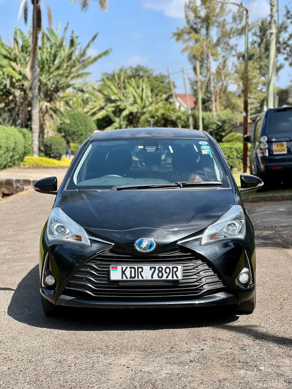 Toyota Vitz Hybrid New Shape 😲 QUICK SALE. Cars from 150K, 30% Deposit lipa pole pole. Hire purchase installments HP. UpTo 70% financing/finance NO CRB STATUS CHECK Trade in OK
