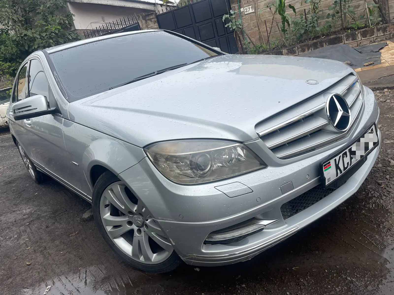 Mercedes Benz C200 😲 QUICK SALE. Cars from 150K, 30% Deposit lipa pole pole. Hire purchase installments HP. UpTo 70% financing/finance NO CRB STATUS CHECK Trade in OK