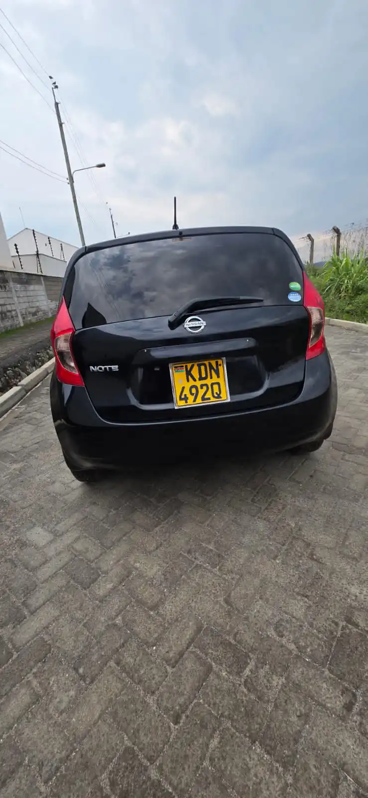 Nissan Note New Shape  lady owner clean 😲 QUICK SALE. Cars from 150K, 30% Deposit lipa pole pole. Hire purchase installments HP. UpTo 70% financing/finance NO CRB STATUS CHECK Trade in OK