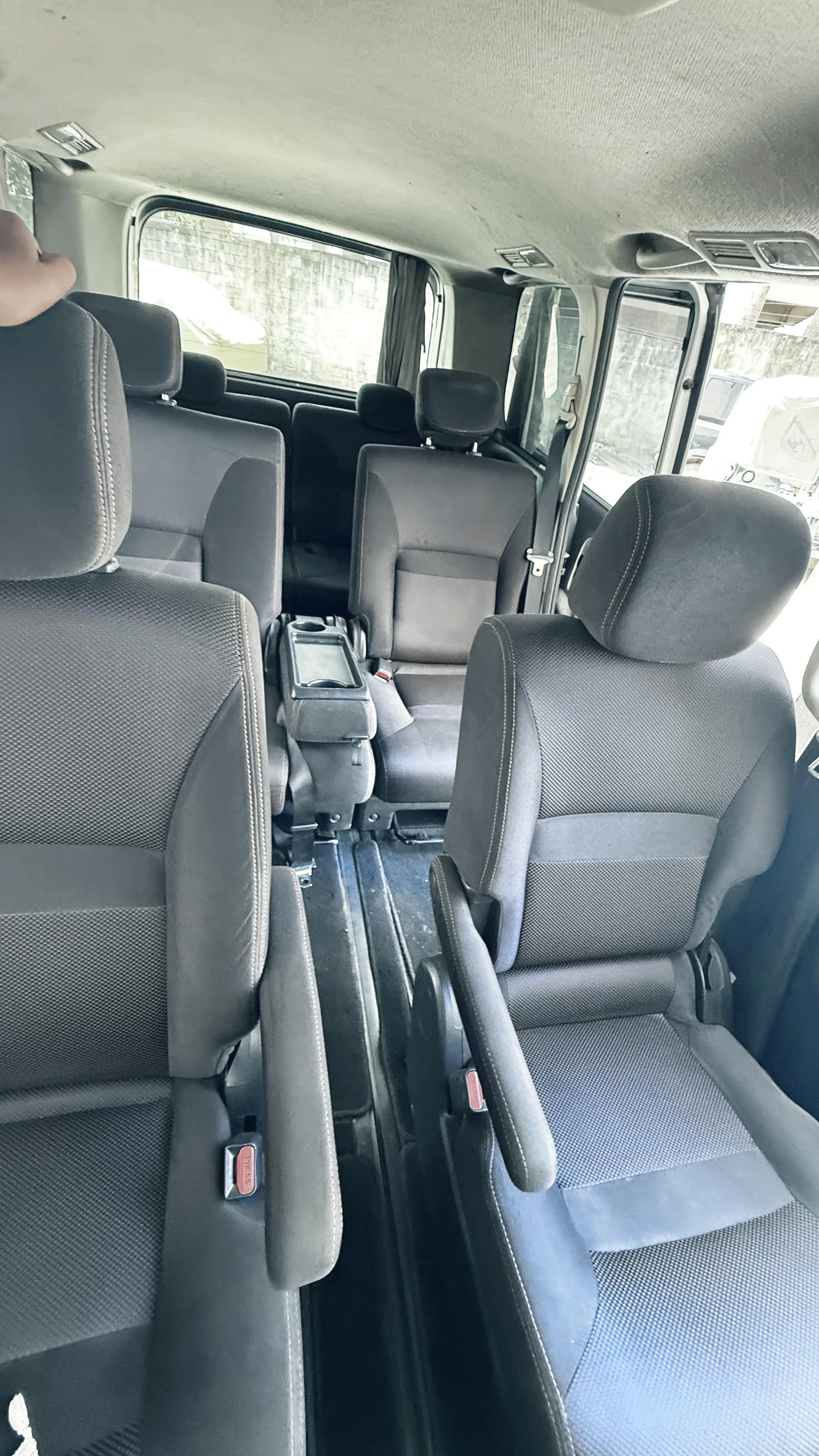 Nissan Serena New Shape 😲 QUICK SALE. Cars from 150K, 30% Deposit lipa pole pole. Hire purchase installments HP. UpTo 70% financing/finance NO CRB STATUS CHECK Trade in OK