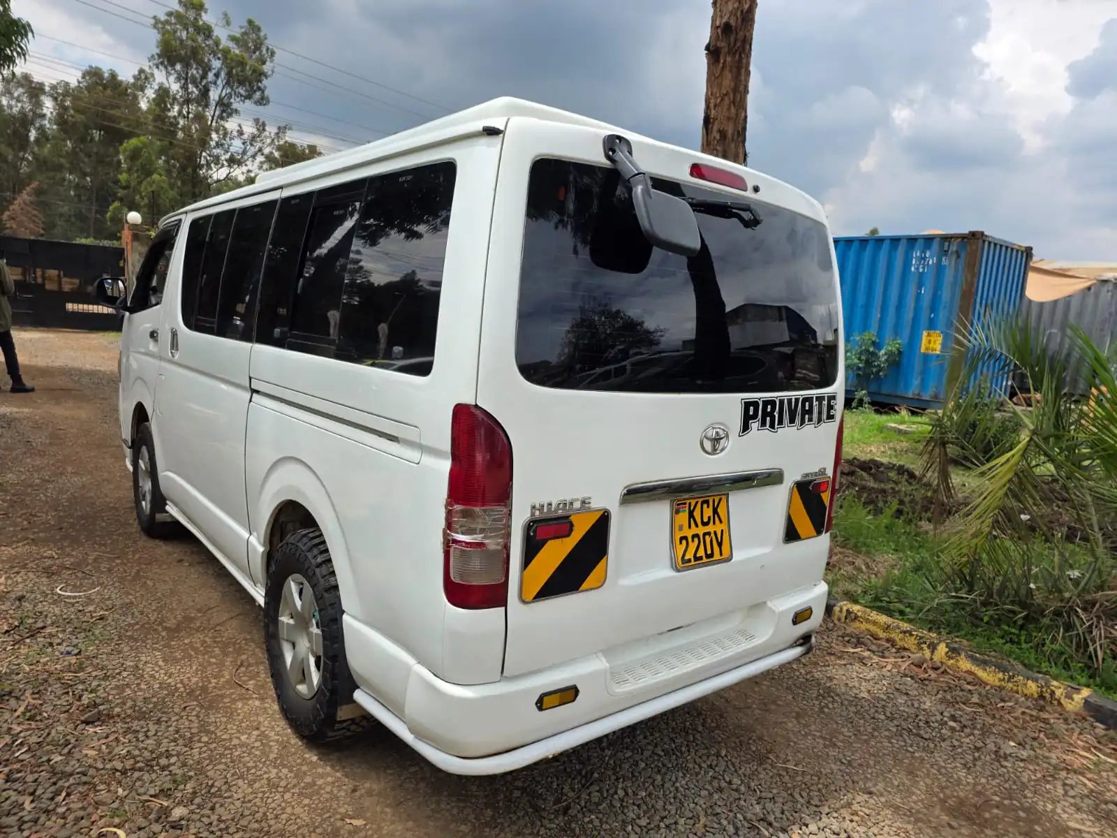 Toyota Hiace Diesel Tour Van 40% Deposit 😲 QUICK SALE. Cars from 150K, 30% Deposit lipa pole pole. Hire purchase installments HP. UpTo 70% financing/finance NO CRB STATUS CHECK Trade in OK