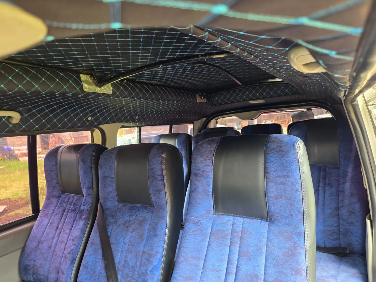 Toyota Hiace Diesel Tour Van 40% Deposit 😲 QUICK SALE. Cars from 150K, 30% Deposit lipa pole pole. Hire purchase installments HP. UpTo 70% financing/finance NO CRB STATUS CHECK Trade in OK