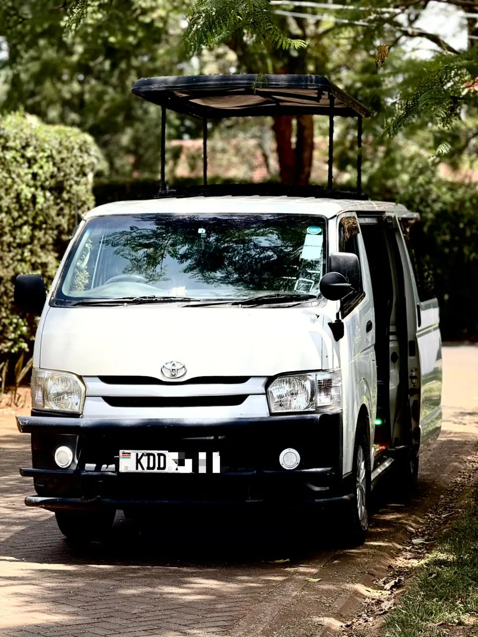 Toyota Hiace Tour Van Two Units 😲 QUICK SALE. Cars from 150K, 30% Deposit lipa pole pole. Hire purchase installments HP. UpTo 70% financing/finance NO CRB STATUS CHECK Trade in OK