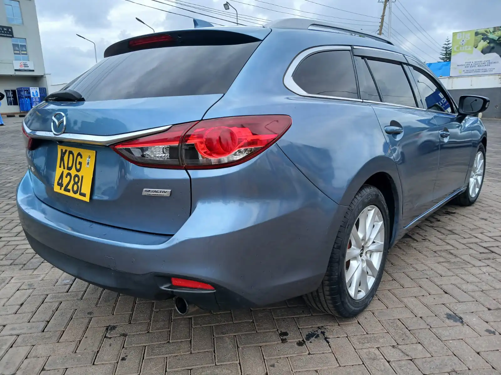Mazda Atenza with SUNROOF 😲 QUICK SALE. Cars from 150K, 30% Deposit lipa pole pole. Hire purchase installments HP. UpTo 70% financing/finance NO CRB STATUS CHECK Trade in OK