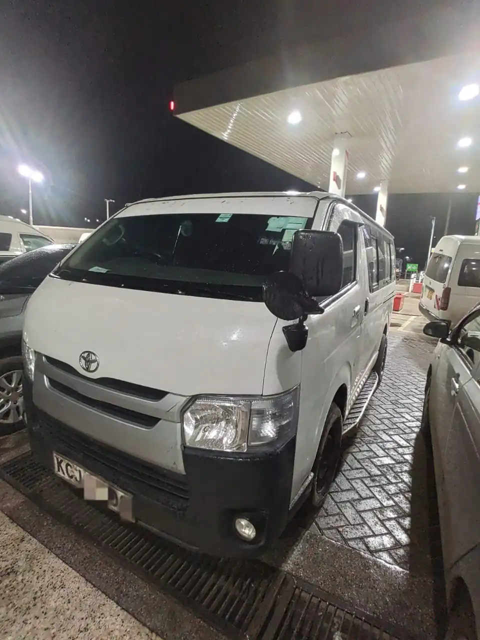 Toyota Hiace 7L DIESEL Private 😲 QUICK SALE. Cars from 150K, 30% Deposit lipa pole pole. Hire purchase installments HP. UpTo 70% financing/finance NO CRB STATUS CHECK Trade in OK