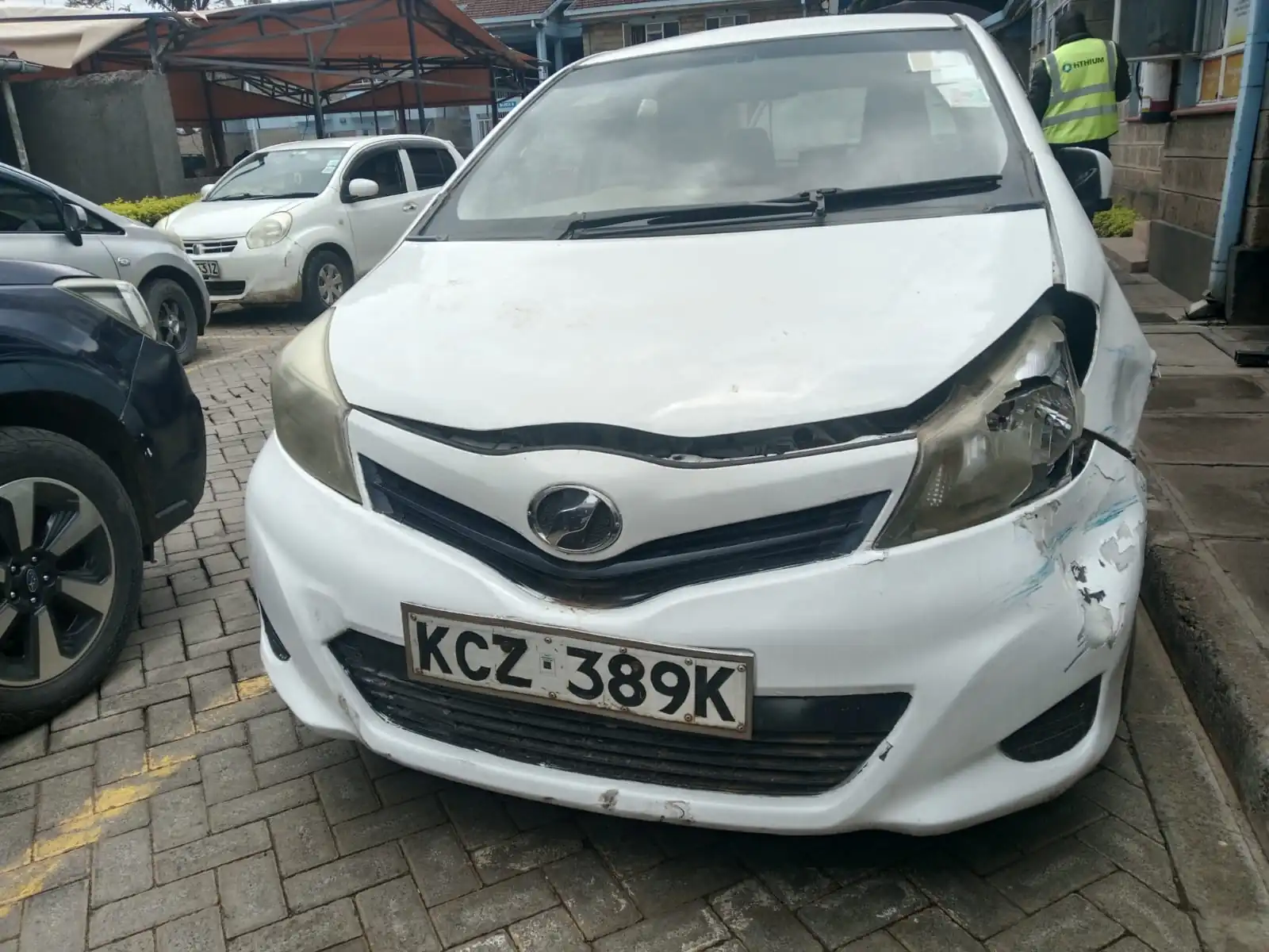 Toyota Vitz New Shape 2013 469k ONLY 😲 QUICK SALE. Cars from 150K, 30% Deposit lipa pole pole. Hire purchase installments HP. UpTo 70% financing/finance NO CRB STATUS CHECK Trade in OK