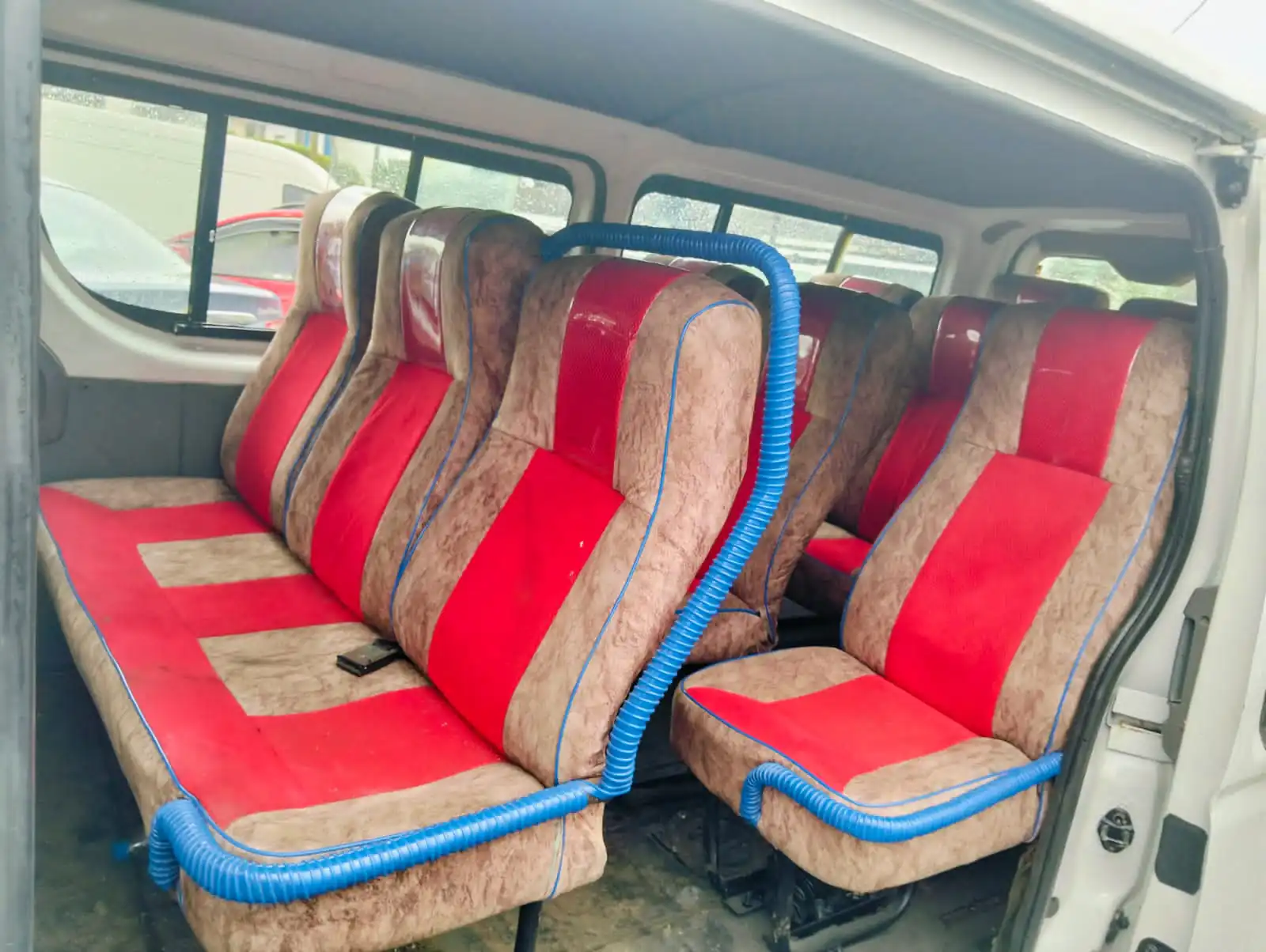 Toyota Hiace 7L DIESEL Private 😲 QUICK SALE. Cars from 150K, 30% Deposit lipa pole pole. Hire purchase installments HP. UpTo 70% financing/finance NO CRB STATUS CHECK Trade in OK