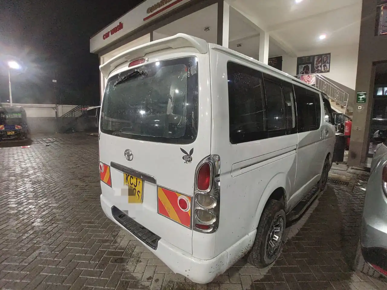 Toyota Hiace 7L DIESEL Private 😲 QUICK SALE. Cars from 150K, 30% Deposit lipa pole pole. Hire purchase installments HP. UpTo 70% financing/finance NO CRB STATUS CHECK Trade in OK
