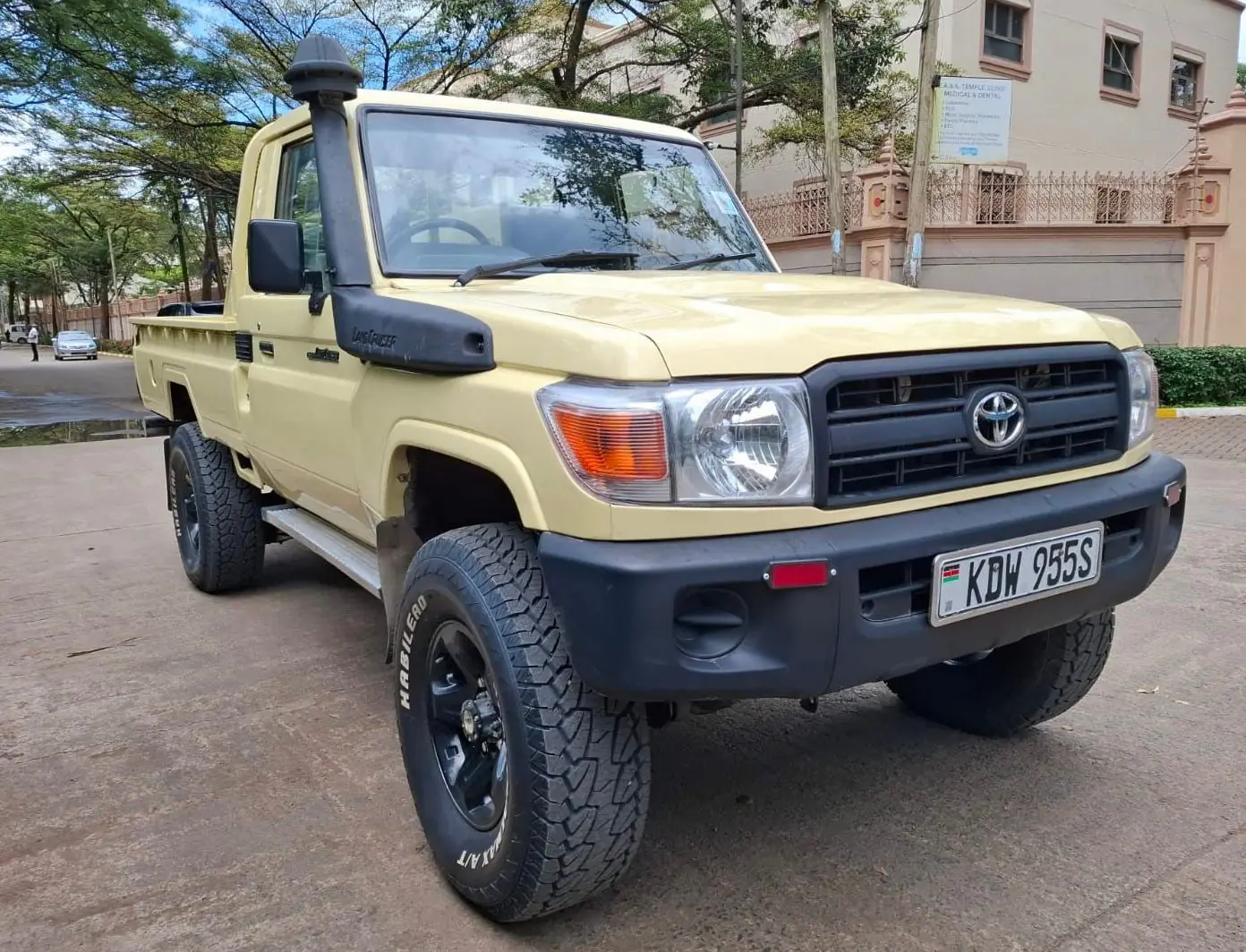 Toyota Land Cruiser Pick Up Local Assembly 😲 QUICK SALE. Cars from 150K, 30% Deposit lipa pole pole. Hire purchase installments HP. UpTo 70% financing/finance NO CRB STATUS CHECK Trade in OK