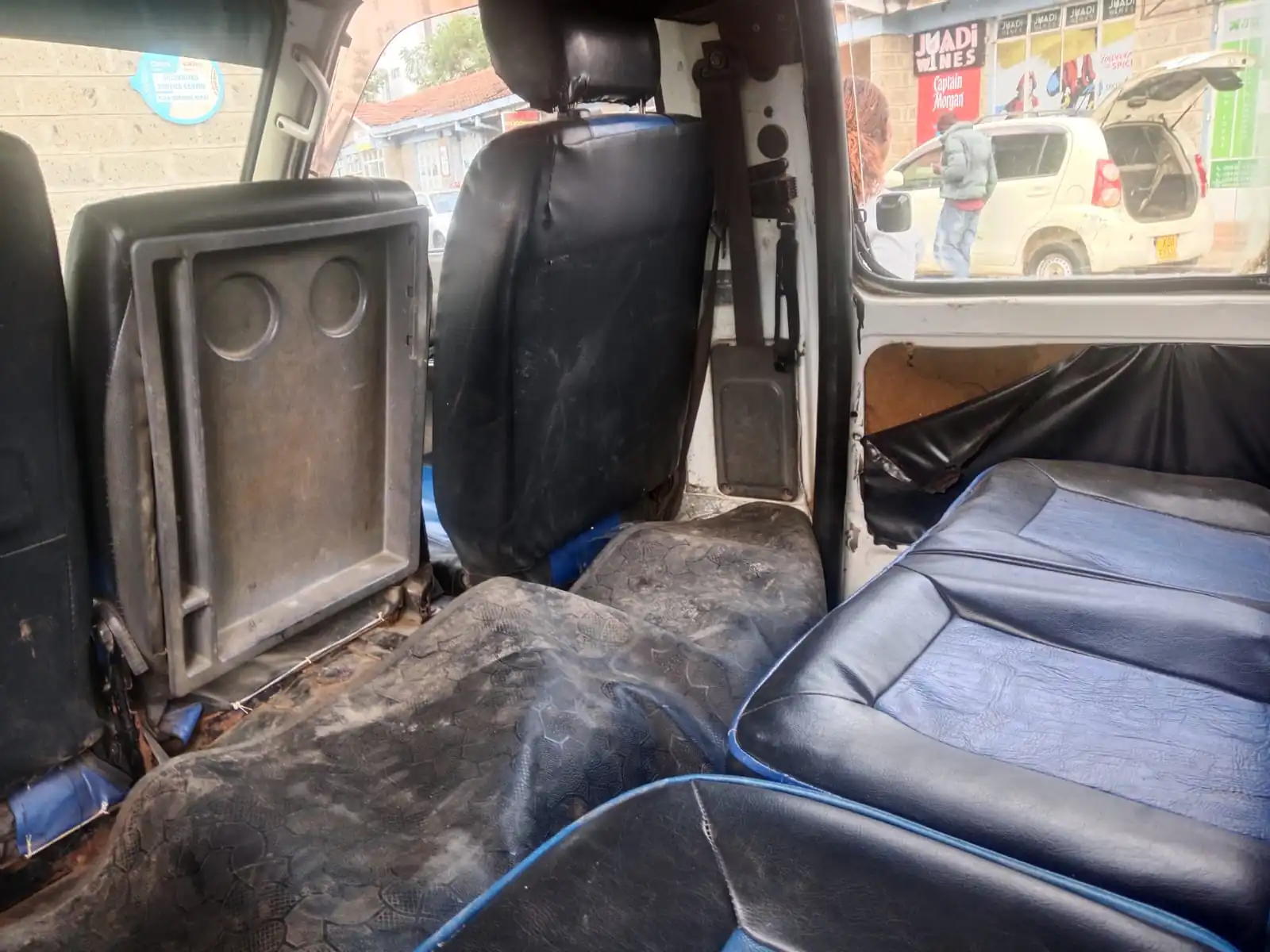 Nissan Vanette 330K Negotiable wow 😲 QUICK SALE. Cars from 150K, 30% Deposit lipa pole pole. Hire purchase installments HP. UpTo 70% financing/finance NO CRB STATUS CHECK Trade in OK