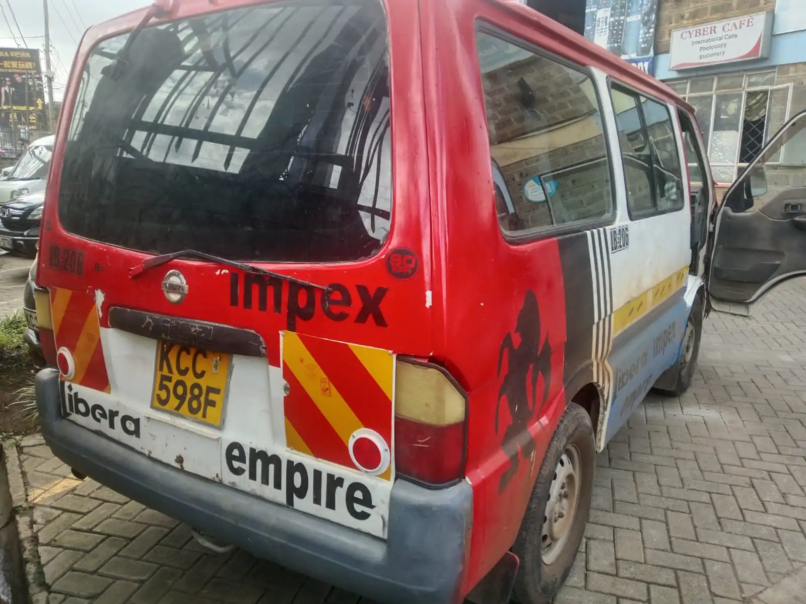 Nissan Vanette 330K Negotiable wow 😲 QUICK SALE. Cars from 150K, 30% Deposit lipa pole pole. Hire purchase installments HP. UpTo 70% financing/finance NO CRB STATUS CHECK Trade in OK