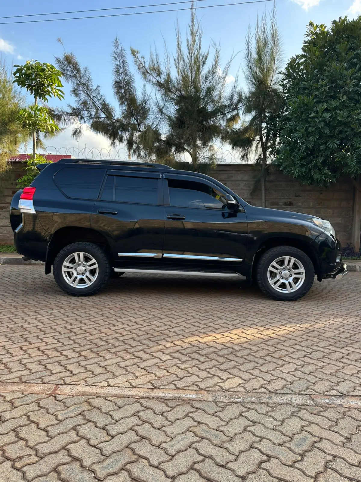 TOYOTA PRADO J150 SERIES VX-L Quick Sale. Cars from 150K, 30% Deposit lipa pole pole. Hire purchase installments HP. UpTo 70% financing/finance NO CRB STATUS CHECK Trade in OK