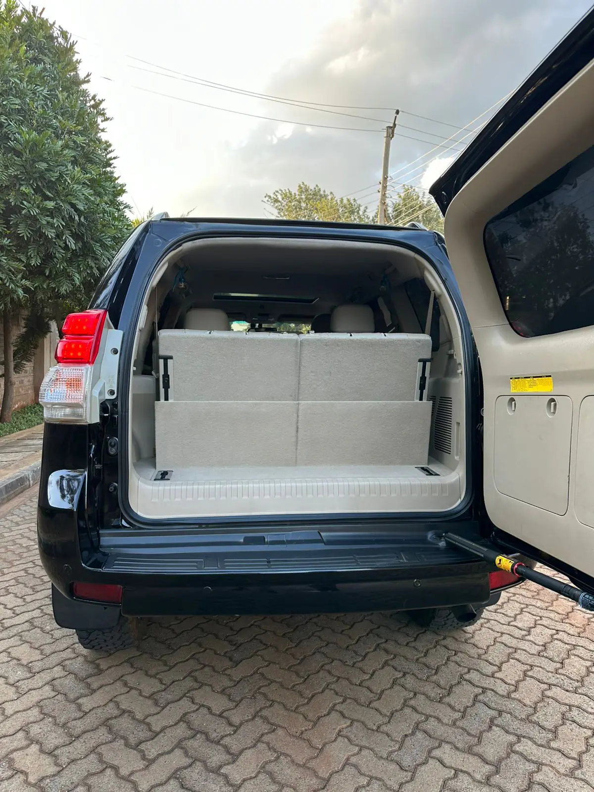 TOYOTA PRADO J150 SERIES VX-L Quick Sale. Cars from 150K, 30% Deposit lipa pole pole. Hire purchase installments HP. UpTo 70% financing/finance NO CRB STATUS CHECK Trade in OK