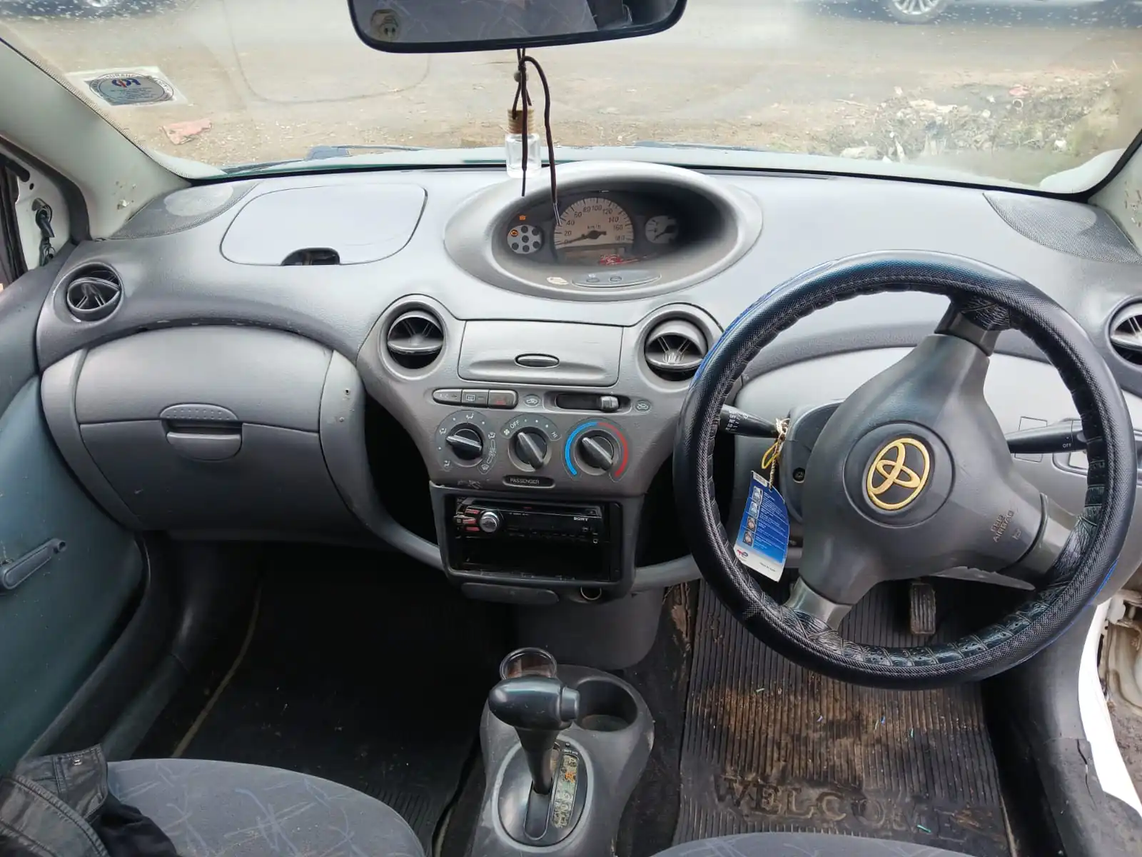 Toyota Vitz 😲 QUICK SALE. Cars from 150K, 30% Deposit lipa pole pole. Hire purchase installments HP. UpTo 70% financing/finance NO CRB STATUS CHECK Trade in OK