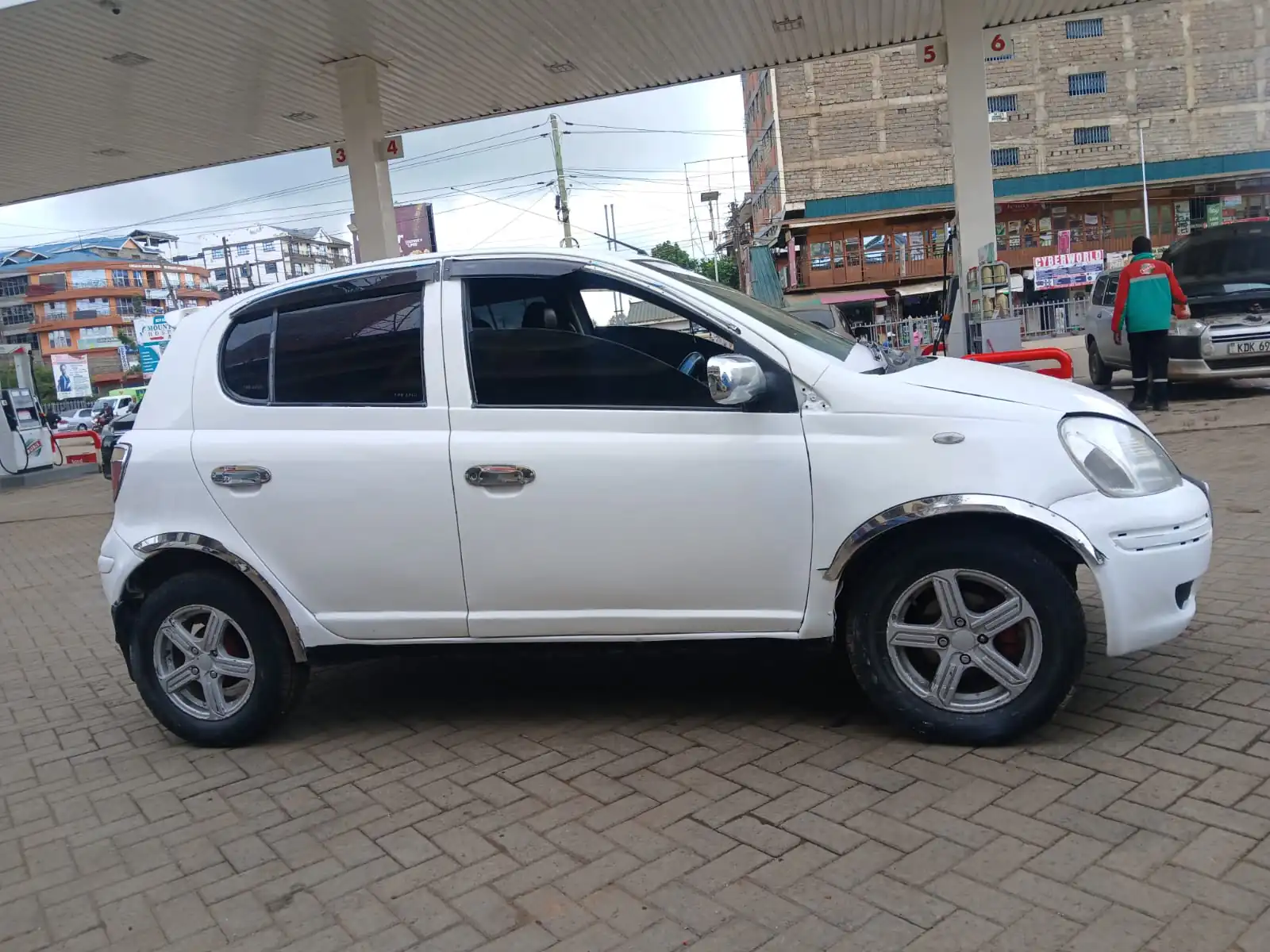 Toyota Vitz 😲 QUICK SALE. Cars from 150K, 30% Deposit lipa pole pole. Hire purchase installments HP. UpTo 70% financing/finance NO CRB STATUS CHECK Trade in OK