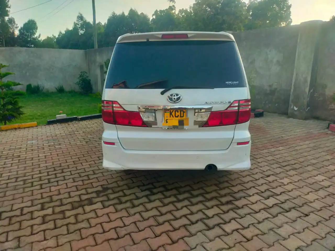Toyota Alphard 😲 QUICK SALE. Cars from 150K, 30% Deposit lipa pole pole. Hire purchase installments HP. UpTo 70% financing/finance NO CRB STATUS CHECK Trade in OK