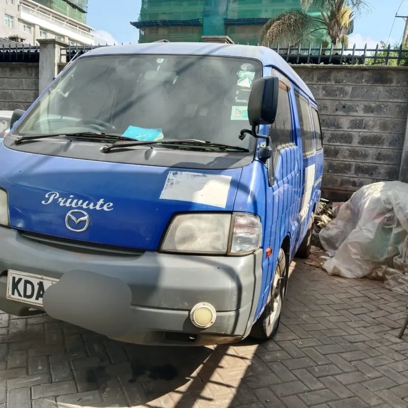 Mazda Bongo KD 400k Negotiable wow 😲 QUICK SALE. Cars from 150K, 30% Deposit lipa pole pole. Hire purchase installments HP. UpTo 70% financing/finance NO CRB STATUS CHECK Trade in OK