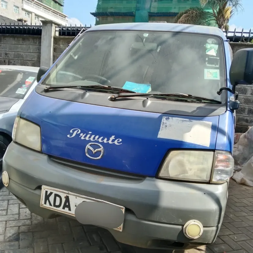 Mazda Bongo KD 400k Negotiable wow 😲 QUICK SALE. Cars from 150K, 30% Deposit lipa pole pole. Hire purchase installments HP. UpTo 70% financing/finance NO CRB STATUS CHECK Trade in OK