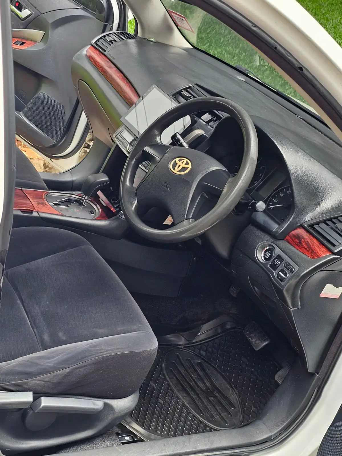 TOYOTA PREMIO 260 SERIES 😲 QUICK SALE. Cars from 150K, 30% Deposit lipa pole pole. Hire purchase installments HP. UpTo 70% financing/finance NO CRB STATUS CHECK Trade in OK