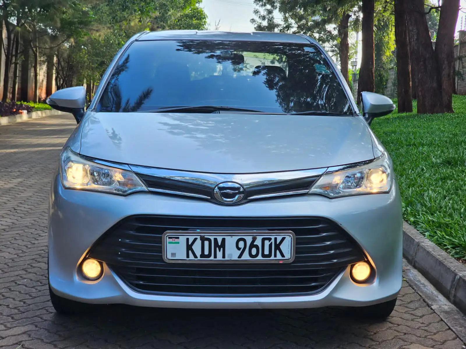 TOYOTA Corolla Axio New Shape 😲 QUICK SALE. Cars from 150K, 30% Deposit lipa pole pole. Hire purchase installments HP. UpTo 70% financing/finance NO CRB STATUS CHECK Trade in OK