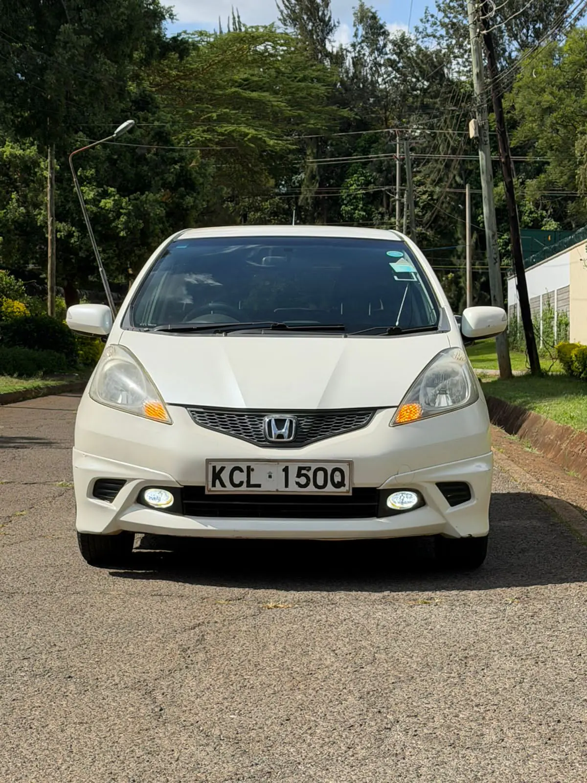 Honda Fit Very Clean 😲 QUICK SALE. Cars from 150K, 30% Deposit lipa pole pole. Hire purchase installments HP. UpTo 70% financing/finance NO CRB STATUS CHECK Trade in OK