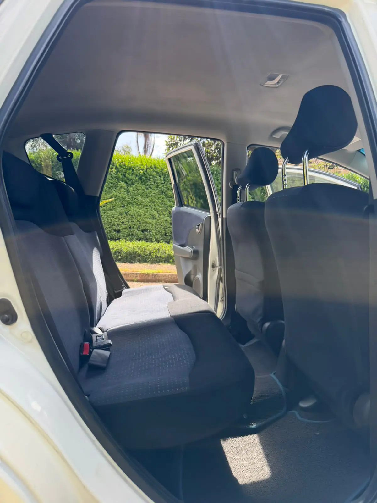 Honda Fit Very Clean 😲 QUICK SALE. Cars from 150K, 30% Deposit lipa pole pole. Hire purchase installments HP. UpTo 70% financing/finance NO CRB STATUS CHECK Trade in OK