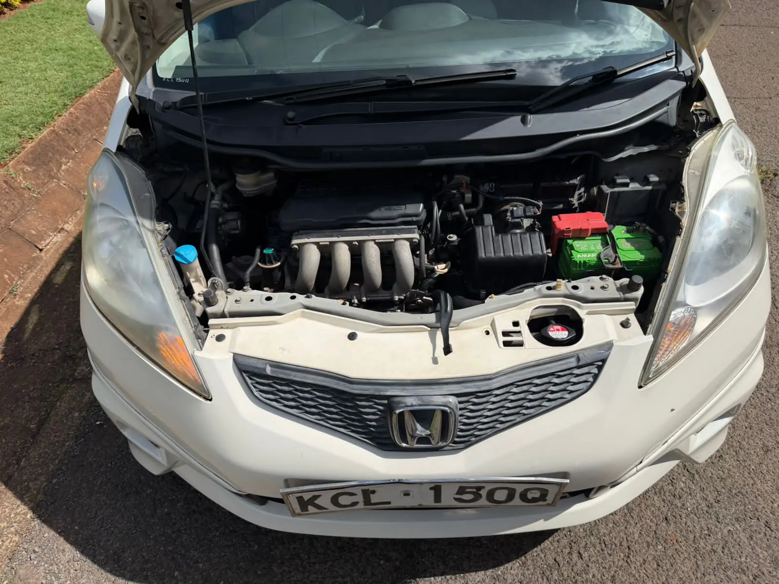 Honda Fit Very Clean 😲 QUICK SALE. Cars from 150K, 30% Deposit lipa pole pole. Hire purchase installments HP. UpTo 70% financing/finance NO CRB STATUS CHECK Trade in OK